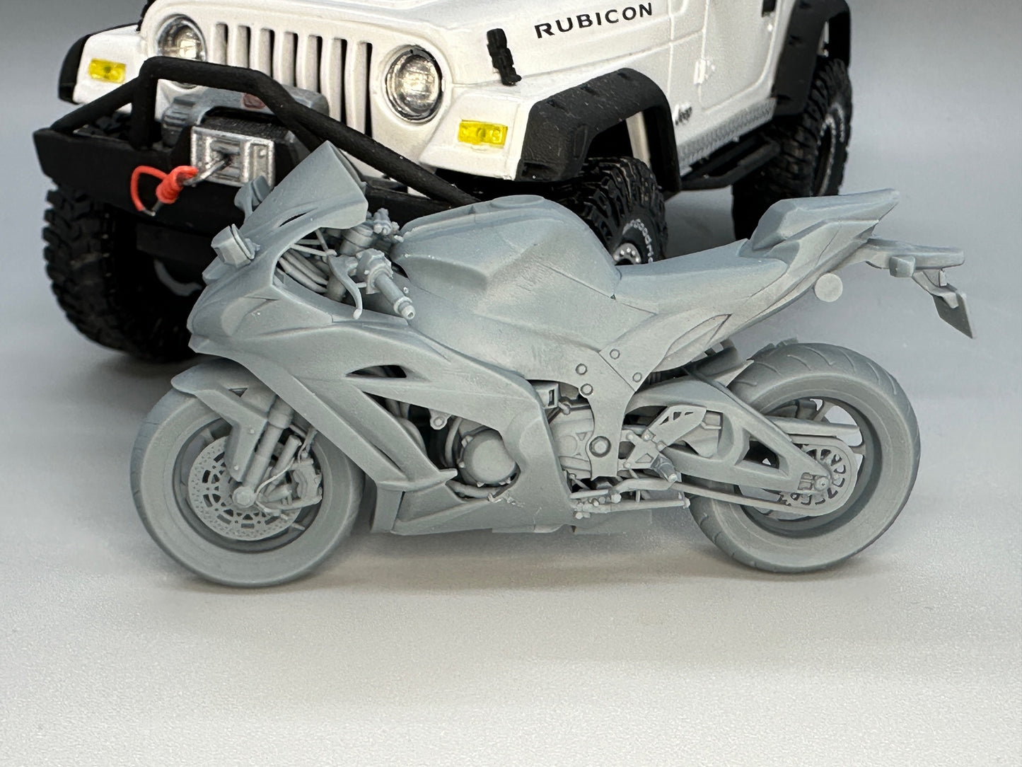 1:24 Scale Kawasaki Ninja ZX 1000 Unpainted Resin Model