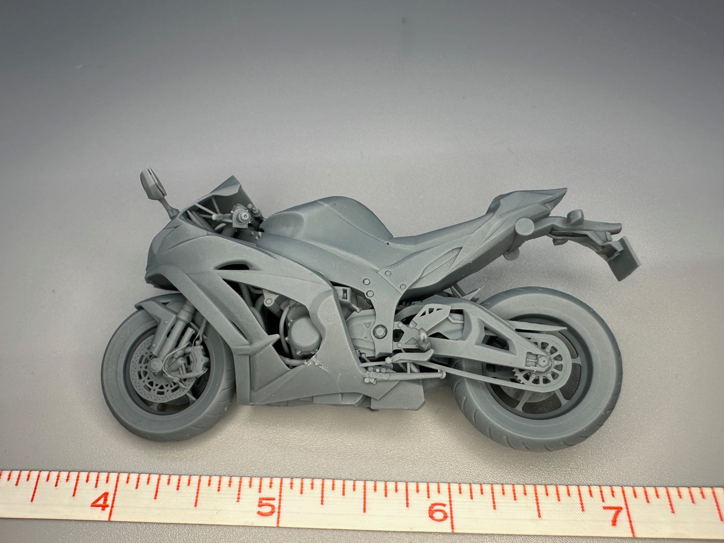1:24 Scale Kawasaki Ninja ZX 1000 Unpainted Resin Model