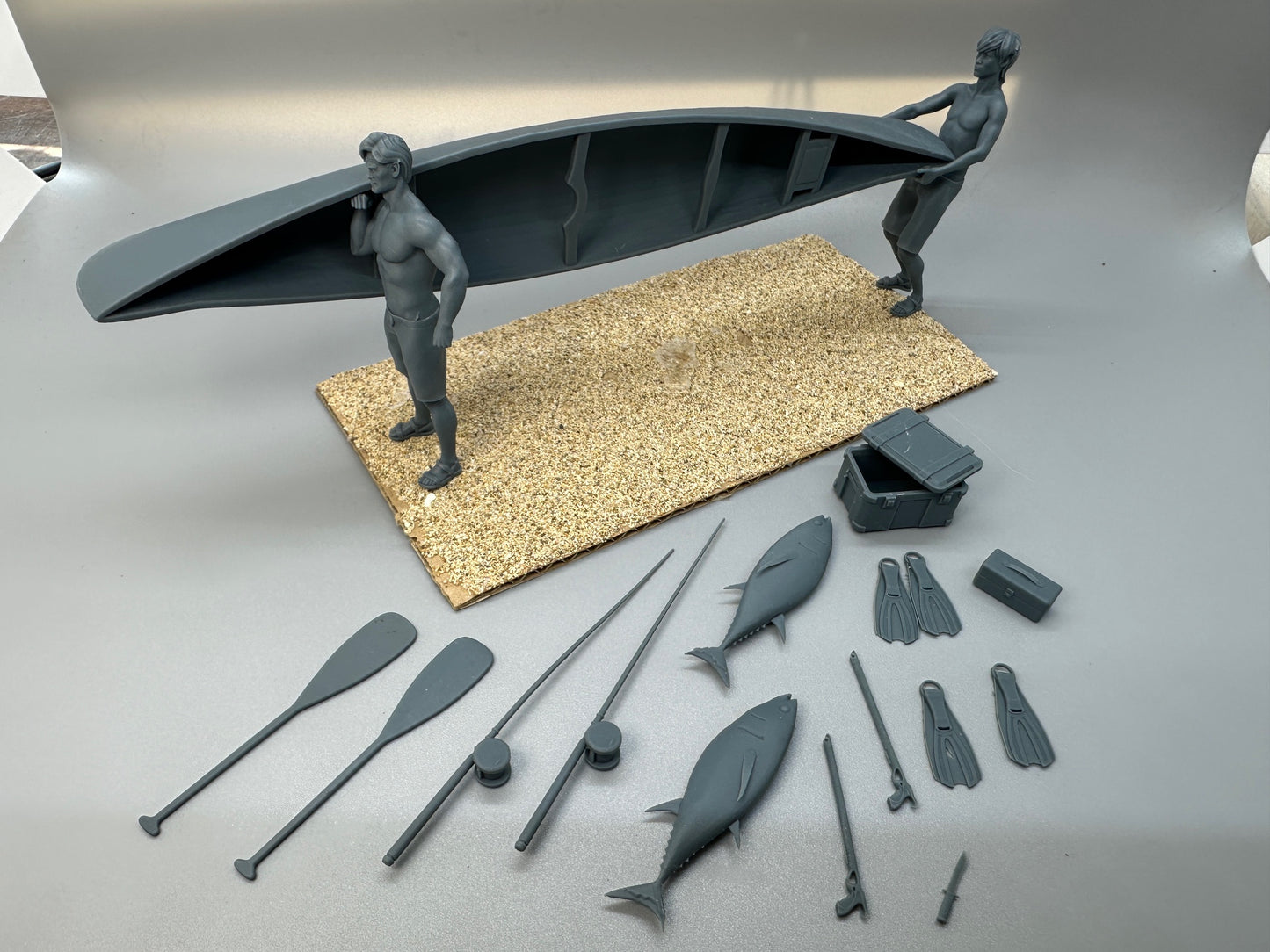 1:24 Scale Guys Going Fishing with Kayak Resin Figures Unpainted Kit