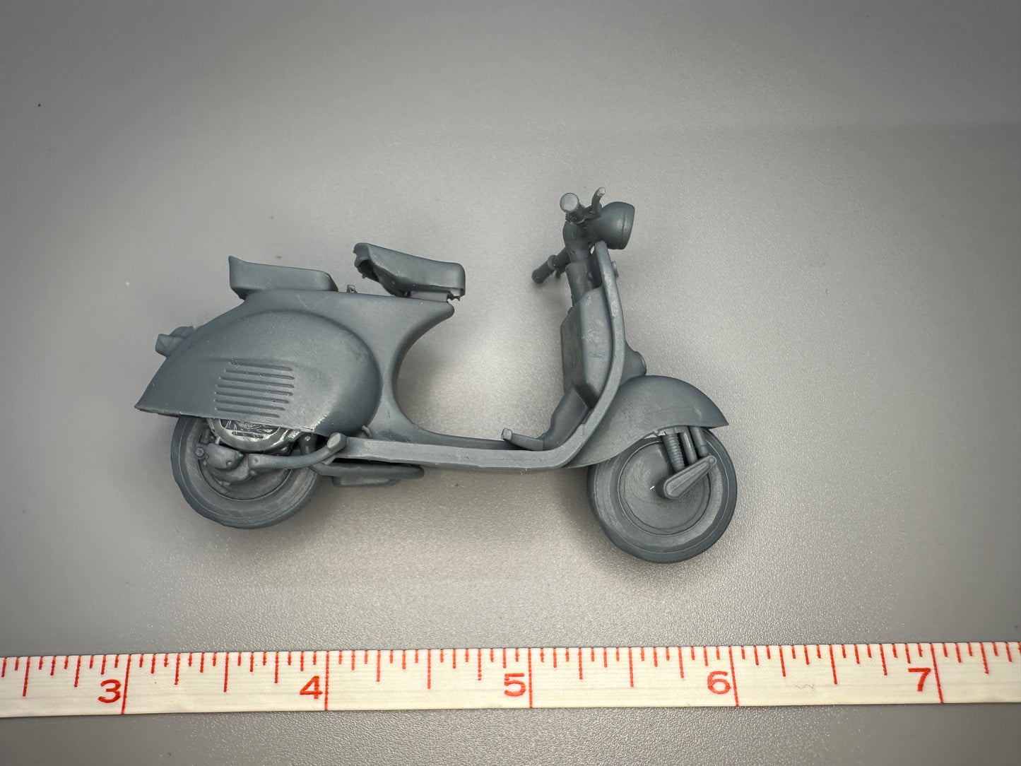1:24 Scale Vespa Scooter Unpainted Resin Model