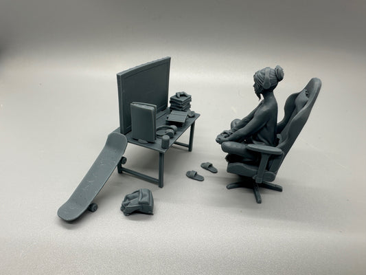 1:24 Scale Gamer Girl Resin Model Kit