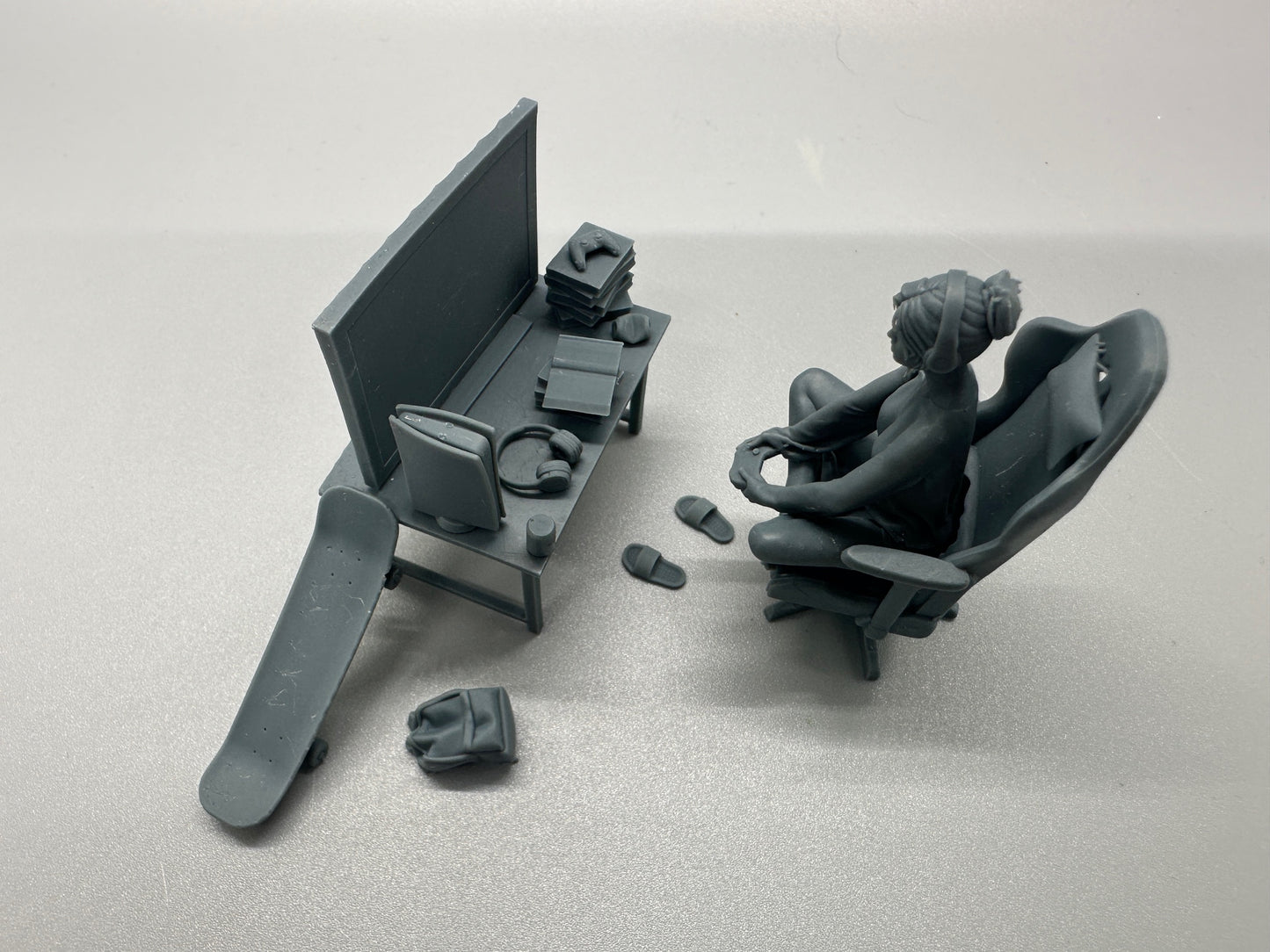 1:24 Scale Gamer Girl Resin Model Kit