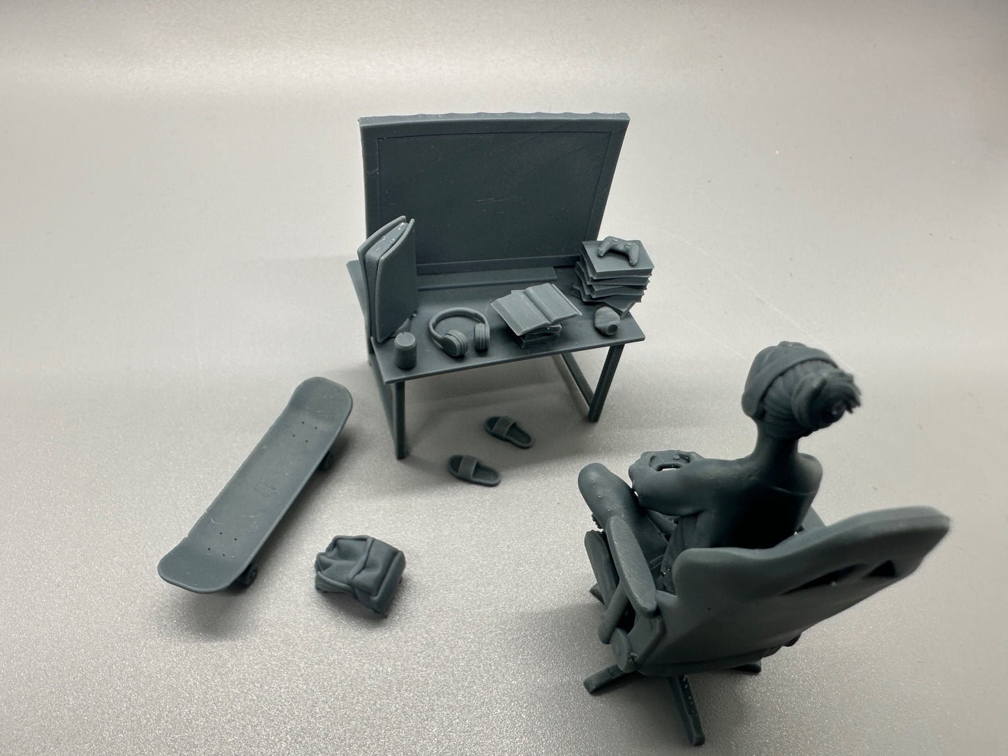 1:24 Scale Gamer Girl Resin Model Kit