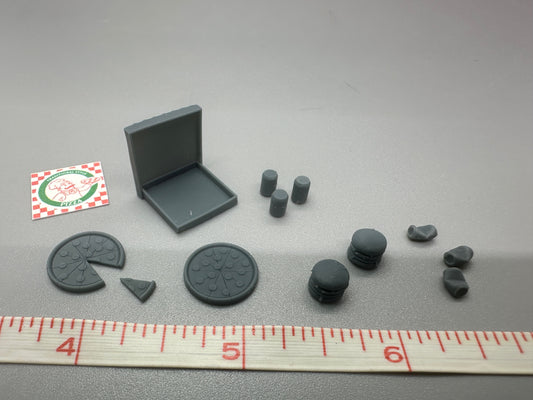 1:24 Scale Pizza Box with Pizzas, Beer/Soda Cans, and Hamburger Kit