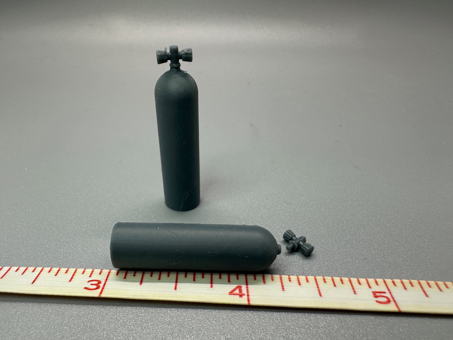 1:24 Scale Scuba Tanks Unpainted Resin