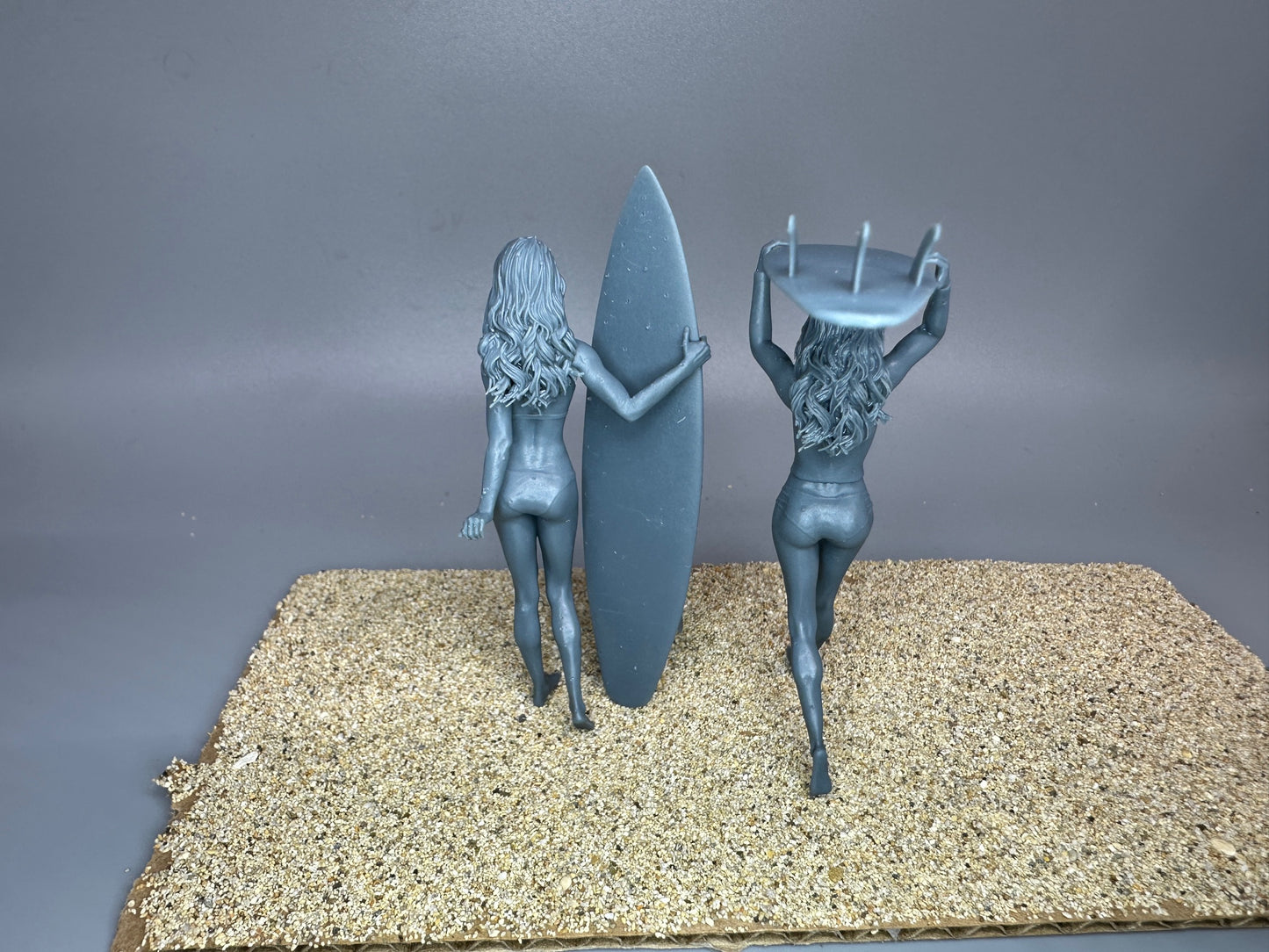 1:24 Scale Sexy Surfer Girls Resin Figures Unpainted 2 Pack