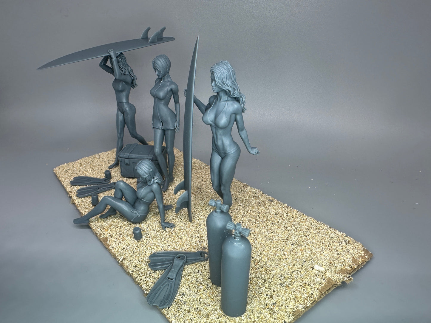 1:24 Scale Sexy Surfer/Scuba Girls Resin Figures Unpainted Kit