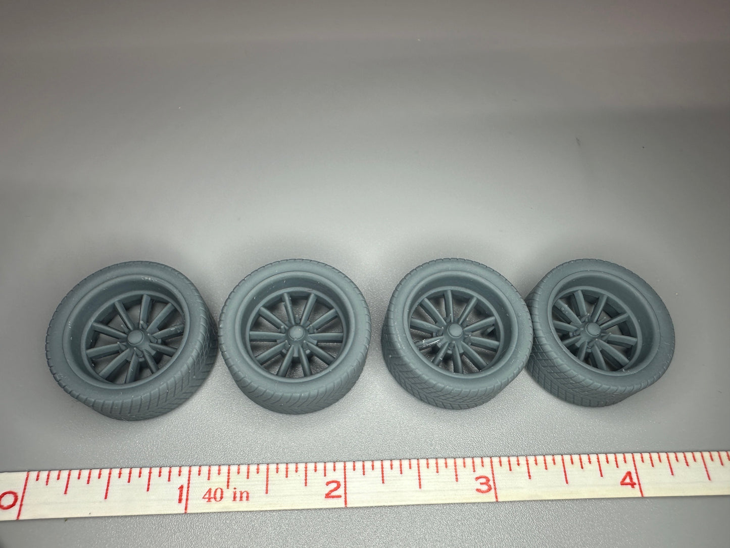 1:24 Scale 10 Spoke Racing Wheels and Tires Resin