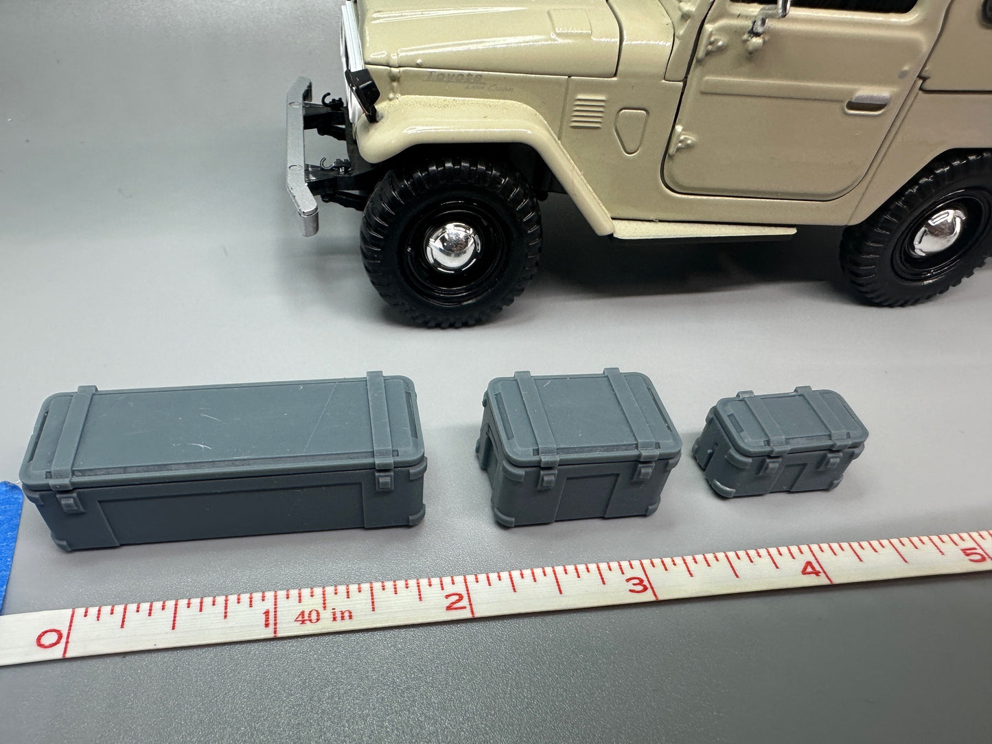 1:24 Scale Overlanding Travel Crates (Opening/Closing) Unpainted Resin