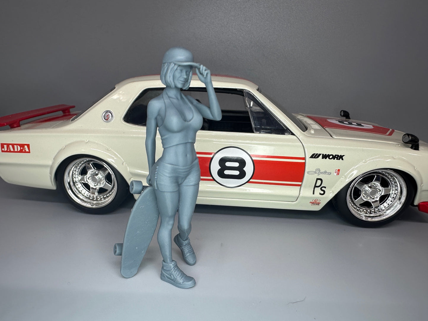 1:24 Scale Sexy Skater Girl Resin Figure Unpainted