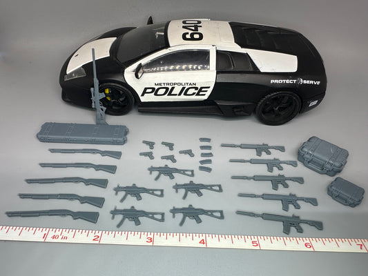 1:24 Scale Resin Complete Weapons Arsenal (21 Guns, 3 Cases, 5 Magazines)