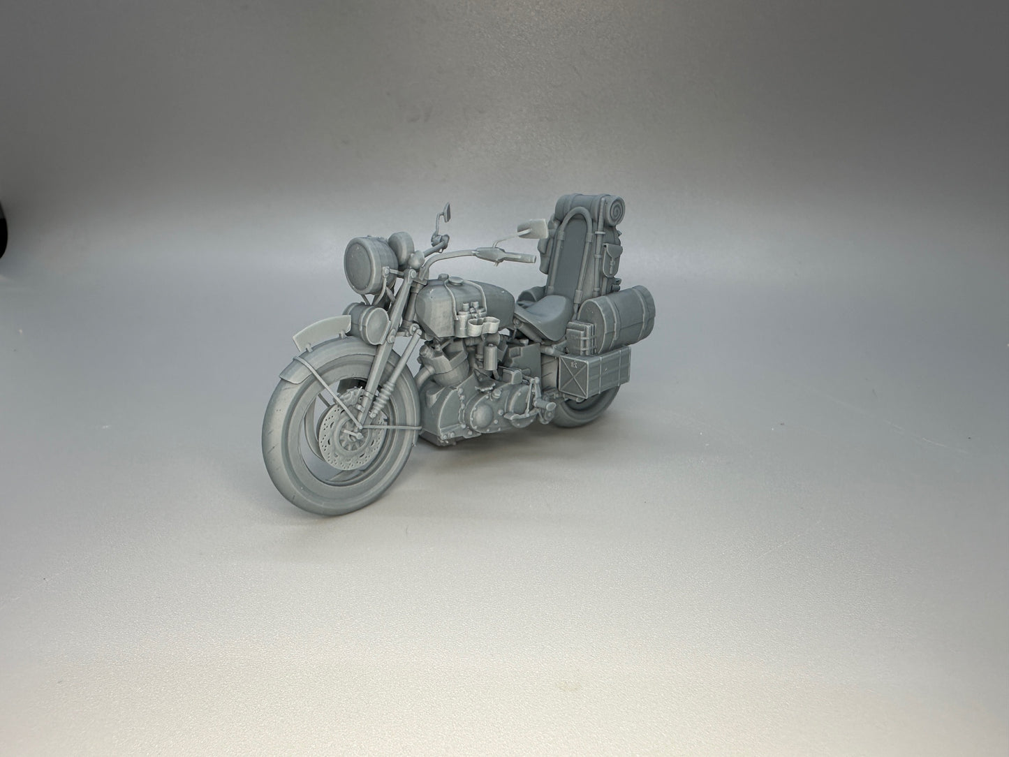 1:24 Scale Harley Davidson Vintage Traveler Motorcycle Unpainted Resin Model