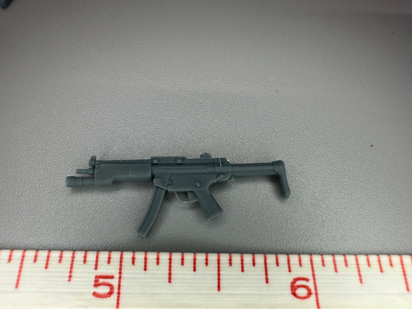 1:24 Scale Resin Lot of 5 MP5 Submachine Guns Unpainted