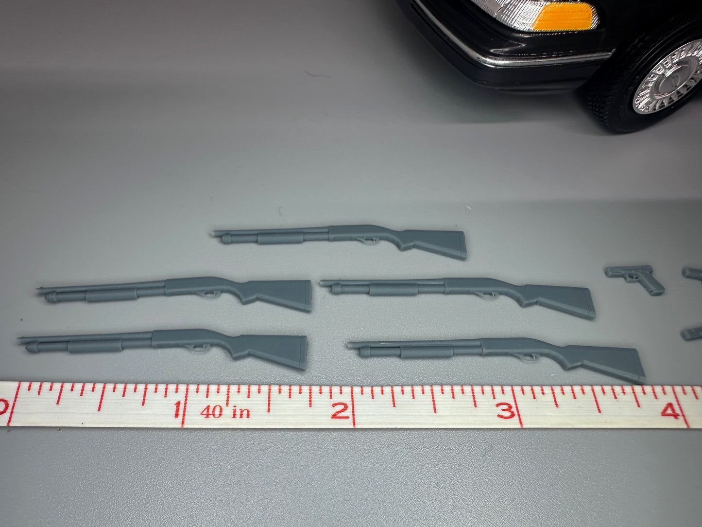 1:24 Scale Resin Lot of 5 Shotguns and 5 Glocks Unpainted